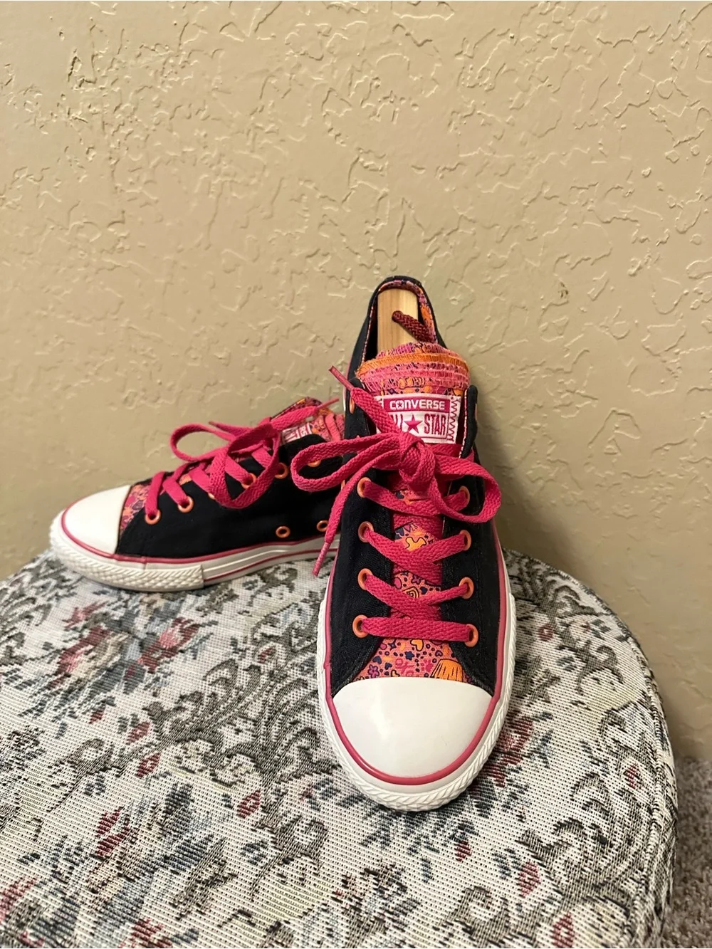 Converse All Star Multi Tongue
Pink/Black Junior Sneakers Size 6 - Picture 2 of 10